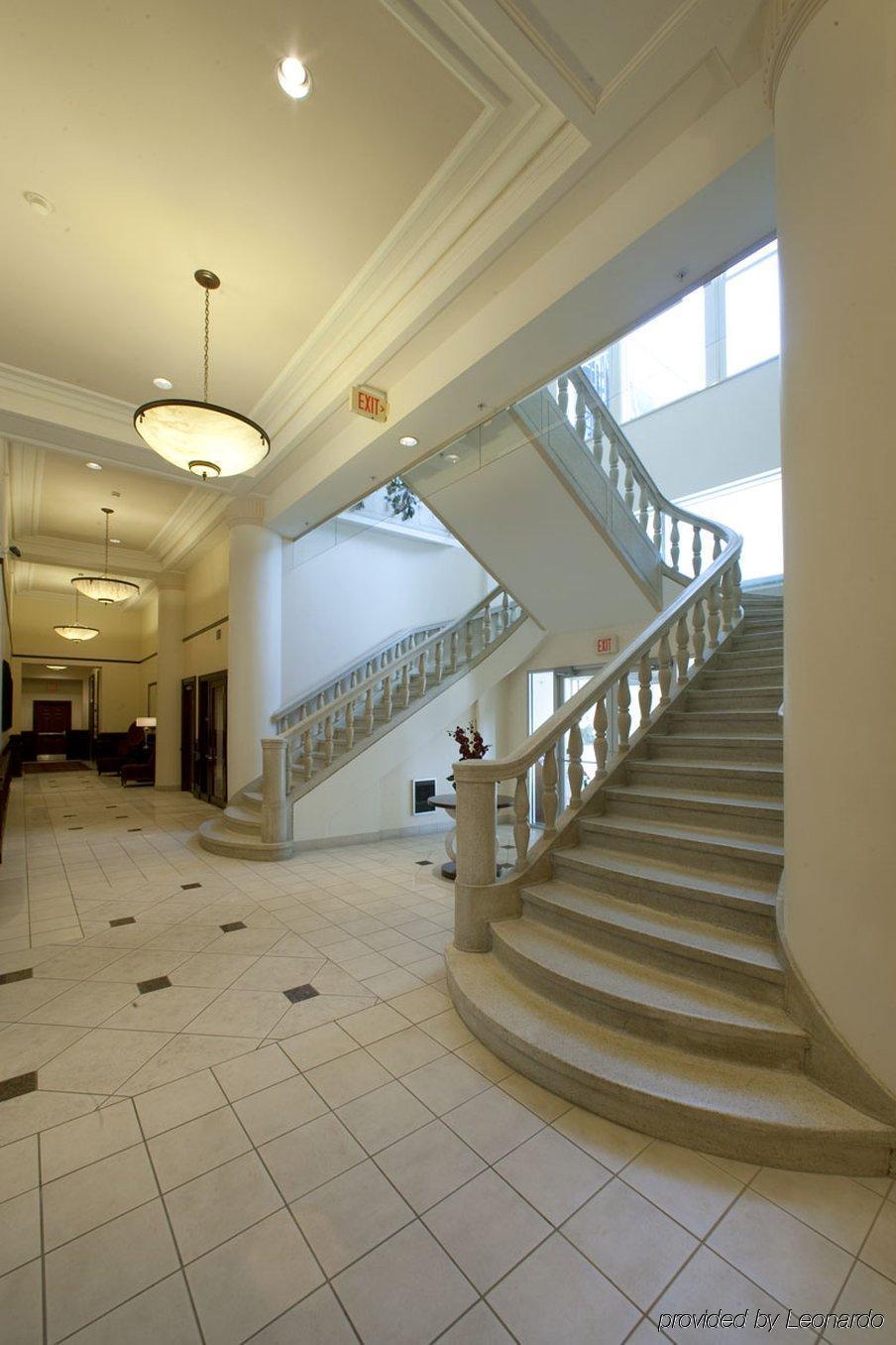 Downtown 3*