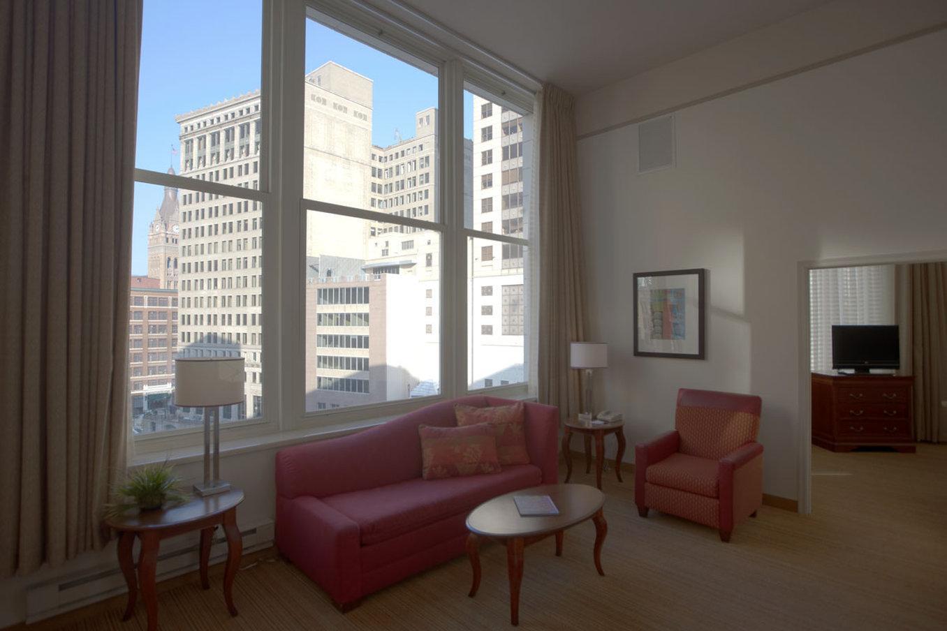 Downtown 3* Milwaukee
